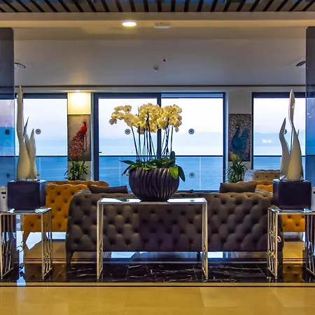 The Nowness Luxury & Adulty Only 4*