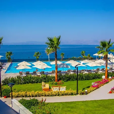 The Nowness Luxury & Adulty Only Hotel