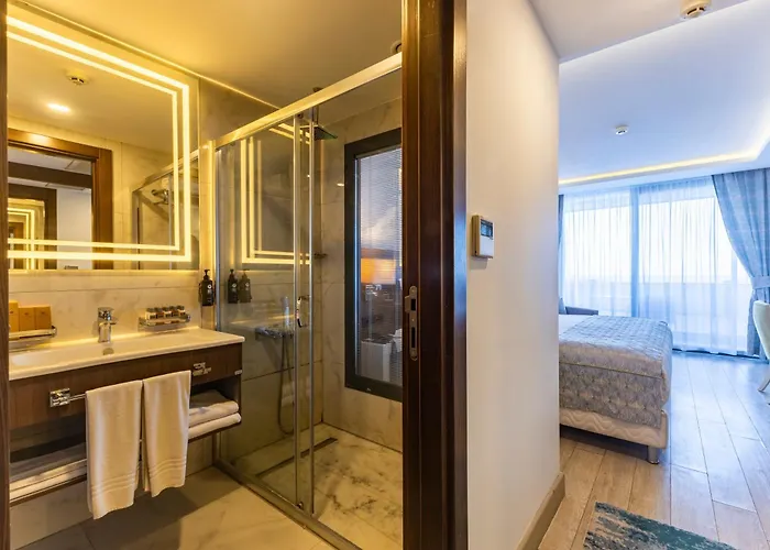 The Nowness Luxury & Adulty Only