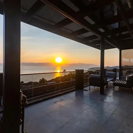 The Nowness Luxury & Adulty Only 4* Çeşme