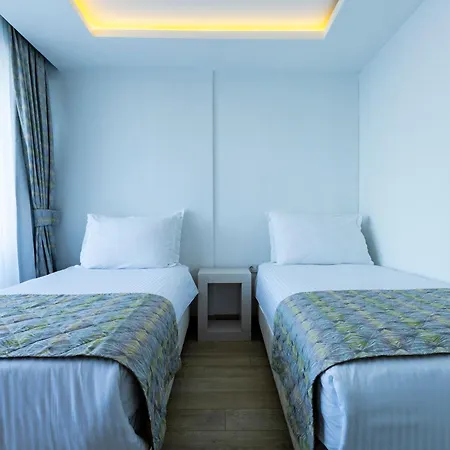 The Nowness Luxury & Adulty Only Szálloda 4*