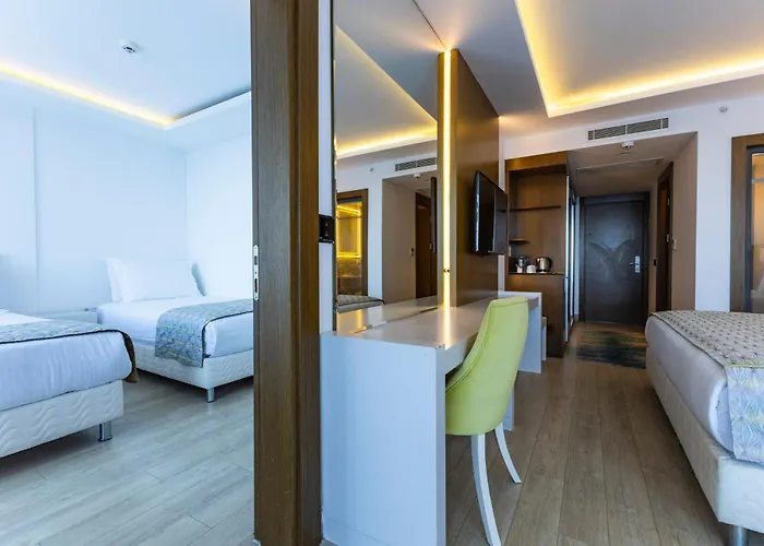 The Nowness Luxury & Adulty Only 4*