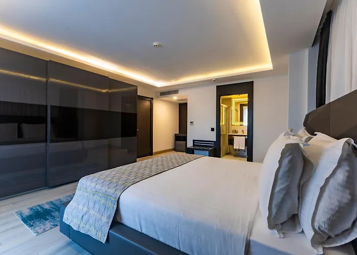 The Nowness Luxury & Adulty Only